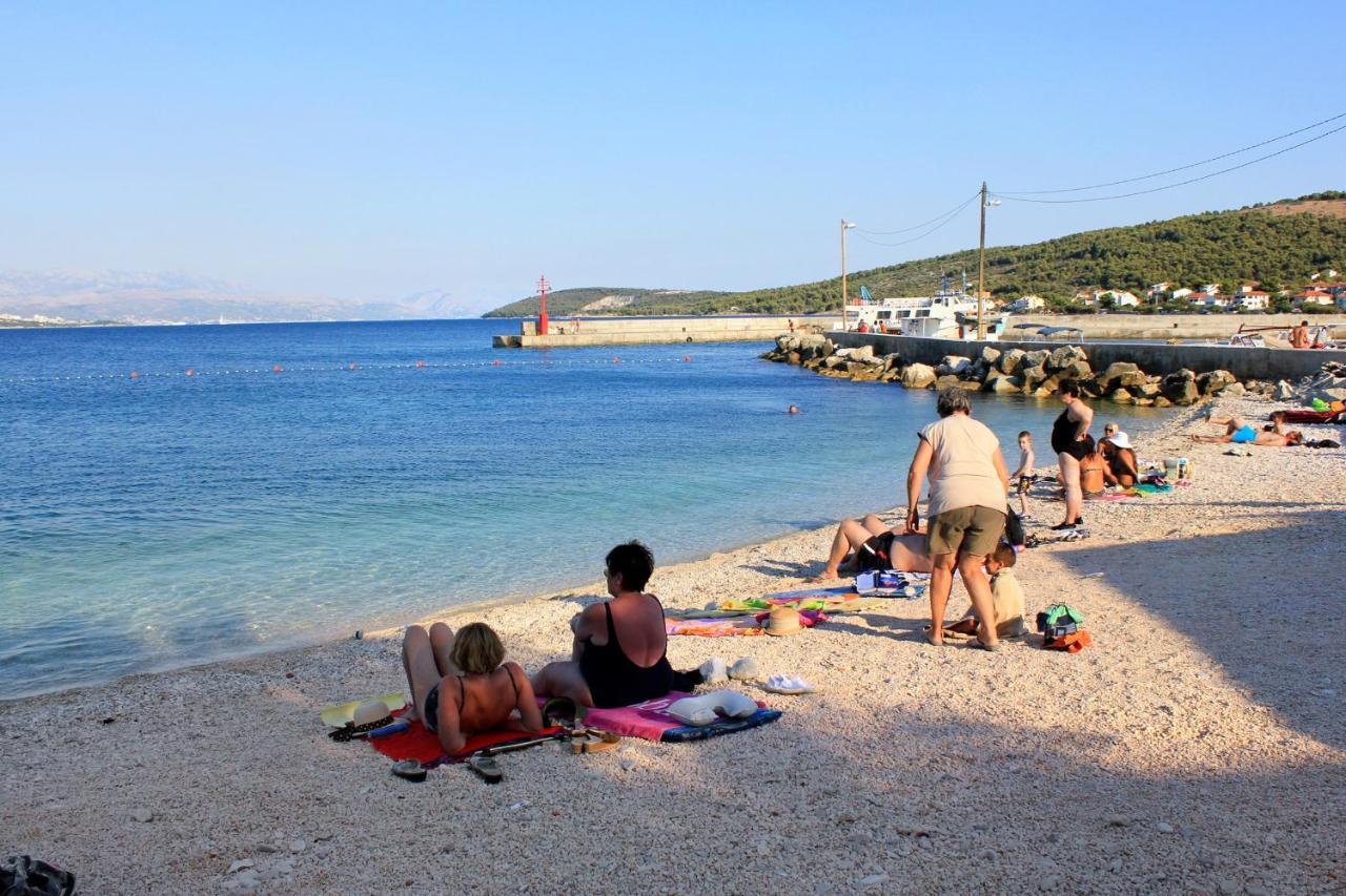 Apartments By The Sea Slatine, Ciovo - 15504 Bagian luar foto