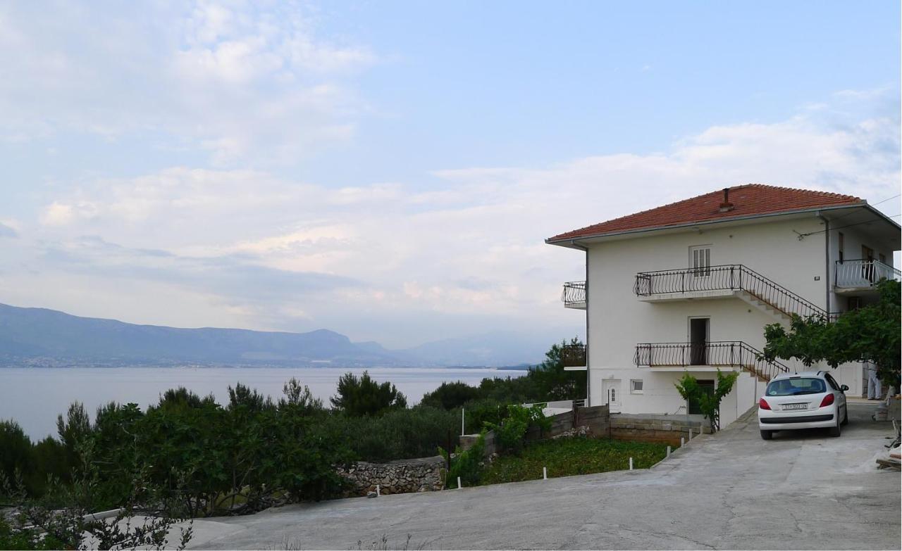 Apartments By The Sea Slatine, Ciovo - 15504 Bagian luar foto