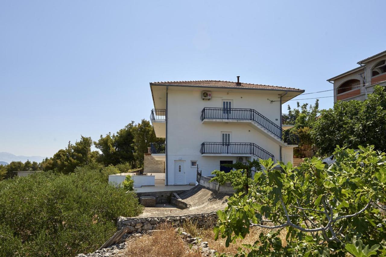 Apartments By The Sea Slatine, Ciovo - 15504 Bagian luar foto