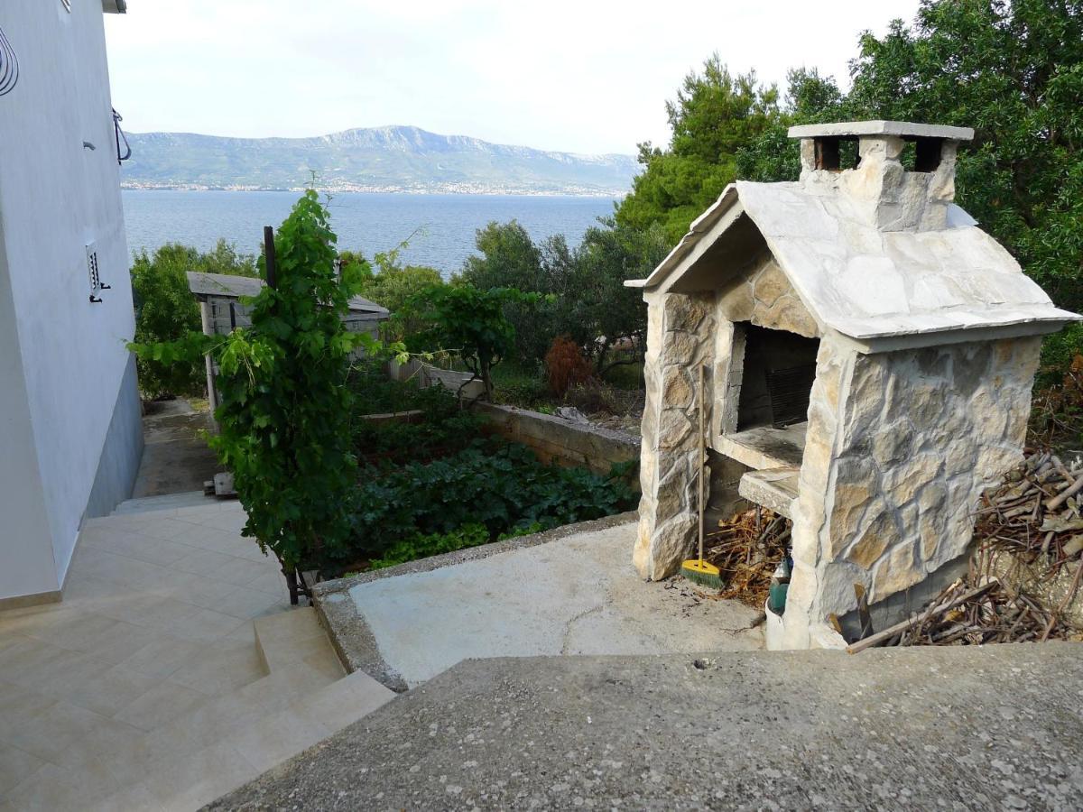 Apartments By The Sea Slatine, Ciovo - 15504 Bagian luar foto