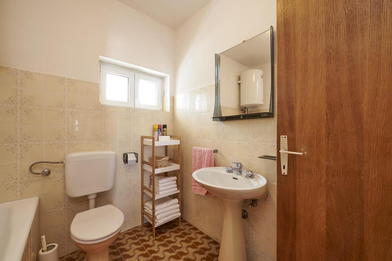 Apartments By The Sea Slatine, Ciovo - 15504 Bagian luar foto