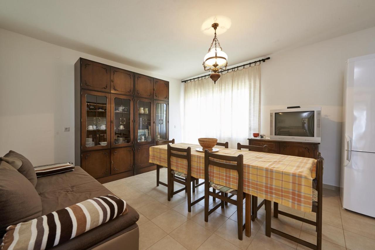 Apartments By The Sea Slatine, Ciovo - 15504 Bagian luar foto