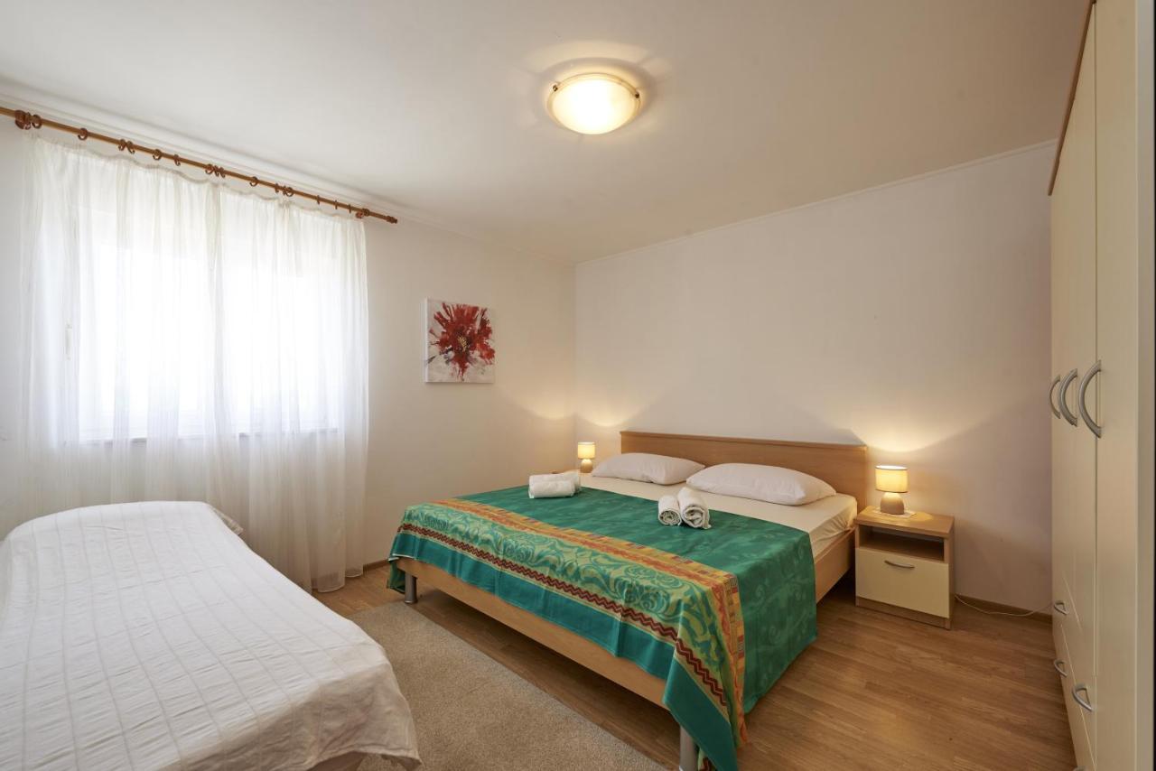 Apartments By The Sea Slatine, Ciovo - 15504 Bagian luar foto