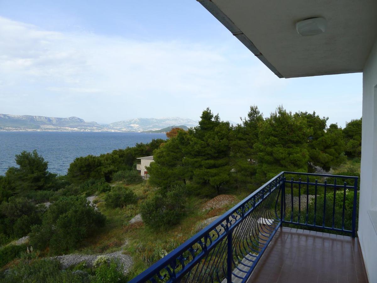 Apartments By The Sea Slatine, Ciovo - 15504 Bagian luar foto